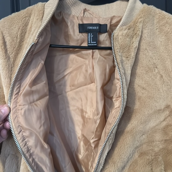 FOREVER 21 Faux Fur bomber jacket Lined Full Zip Pockets Size S - Picture 7 of 8